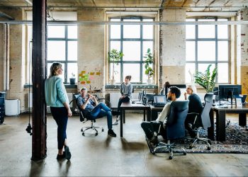 Don’t fall for the “We’re a Family” Trap in the Workplace. Here’s 6 Reasons Why.