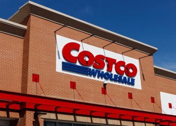 Should You Purchase Dividend-Paying Costco Wholesale Corporation?
