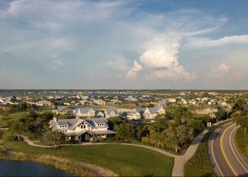 A Solar-Powered Florida Town Withstands Hurricane Ian