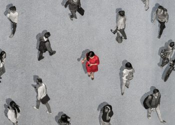 4 Ways To Stand Out By Uncovering Your Uniqueness