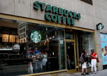 Starbucks ‘Effectively Stole’ Coffee Lip Balm Idea, Lawsuit Says