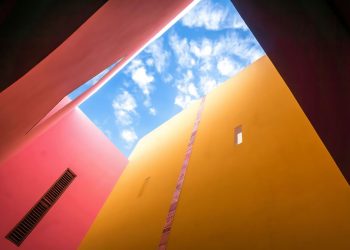 B2B Demand Generation Funnel: How to Create the Perfect Lead Gen Strategy