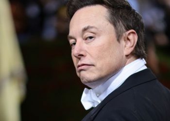 Elon Musk resurrects $44B Twitter offer, envisions ‘everything app’