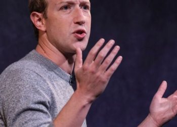 Meta revenue declines again while metaverse skeptics sound alarm