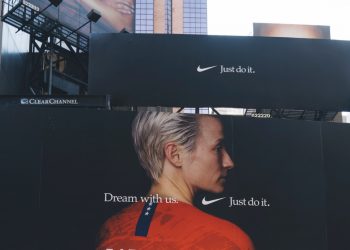 Facebook Ad Strategy for Ecommerce: A Complete Guide