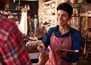 5 Tips to Ace the Busy Holiday Season With Flexible Work