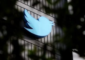Twitter growth prospects flatten, but few are spared from pummeling digital downturn
