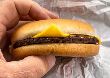 Report: This Fast Food Chain Ranked Last in Customer Loyalty
