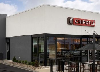 Chipotle targets Gen Z with wellness Snapchat Lens, menu items
