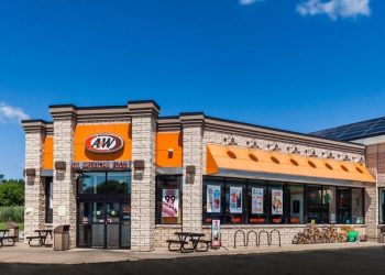 A&W addresses mascot’s ‘polarizing’ lack of pants in riff on M&M’s uproar