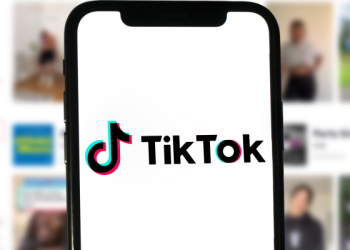 TikTok Influencer Marketing vs. Traditional Marketing: Which is Better for Your Brand?