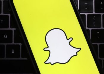 Snap credits first quarterly revenue drop to shifting ad biz