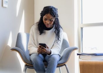 Ads represent more than two-thirds of $500B mobile app economy, report finds