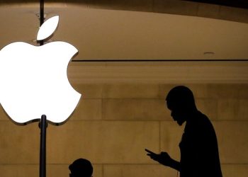 What Apple’s iOS 17 privacy shift means for marketers