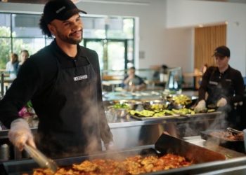Chipotle takes Gen Z behind the scenes to recruit new employees