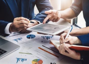 Digital media forecast to lead U.S. ad industry growth in 2023