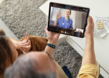 11 Best Healthcare Content Marketing Ideas & Examples