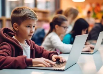 Boost Enrollment: Top Marketing Tactics for Online Education Programs