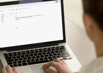 Avoid These Two Insurmountable Email Signature Design Mistakes