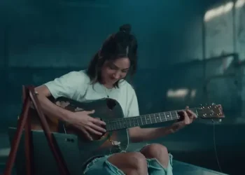 Samsung swipes at Apple over controversial ‘Crush!’ ad for iPad Pro