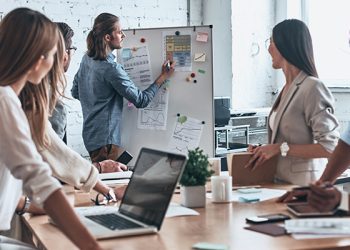 How to Build The Best Digital Marketing Agency Team Structure In 2024?