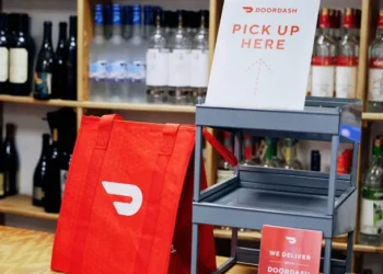 Albertsons, DoorDash boost advertiser offerings around data, measurement