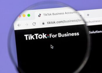 12 Top TikTok Marketing Agencies Crushing Social ROI in 2025