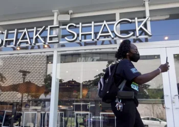 How Shake Shack removes friction between web traffic and app downloads