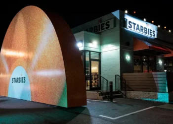 Starbucks ties in-store experiences, rewards to new Taylor Swift album