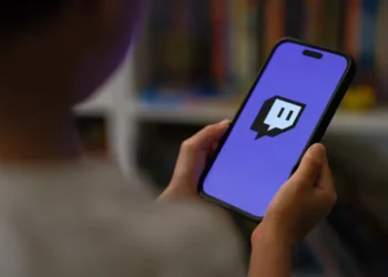 Listerine turns mouthwashing sounds into music with Twitch creators