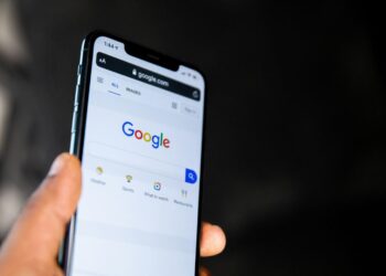 Inside Google’s push to blend AI chat and online shopping