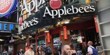 How Applebee’s Date Night Pass builds on the chain’s marketing-led success