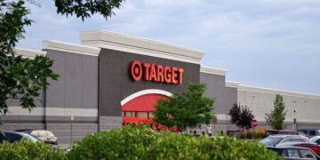 Target reports 2,000% surge in AI-driven traffic in Q1 2026